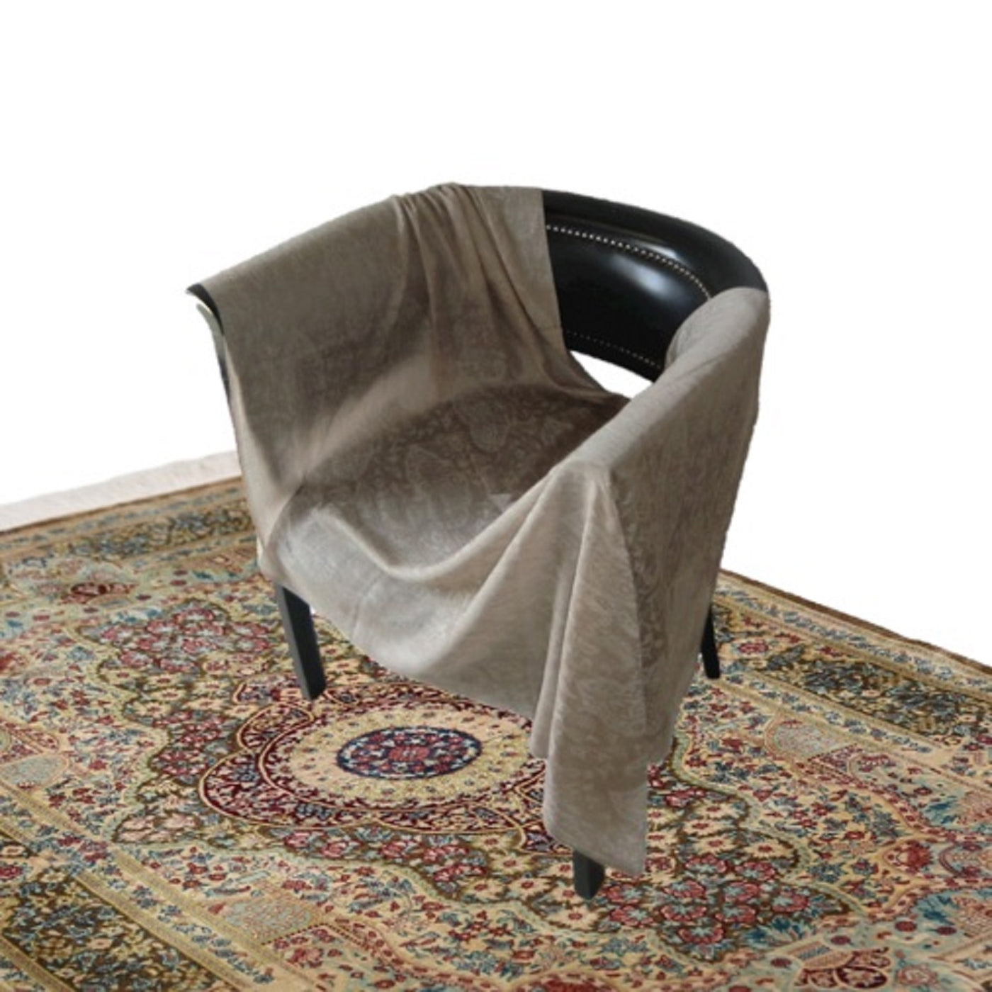 カシミール地方原産の「繊維の宝石」カシミヤのショール。防寒用はもちろん冷房対策としてオールシーズンお使い頂ける薄手タイプ。カラー：ペイズリー　サイズ/重さ：70x195cm/75g